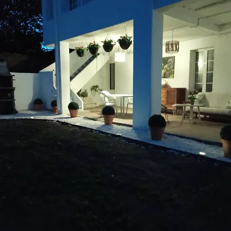 Entero Con Jardin En Casa Amelia Lejlighed Padrón